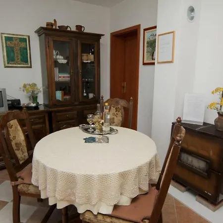 Casa de Férias Robinson Jakovana *